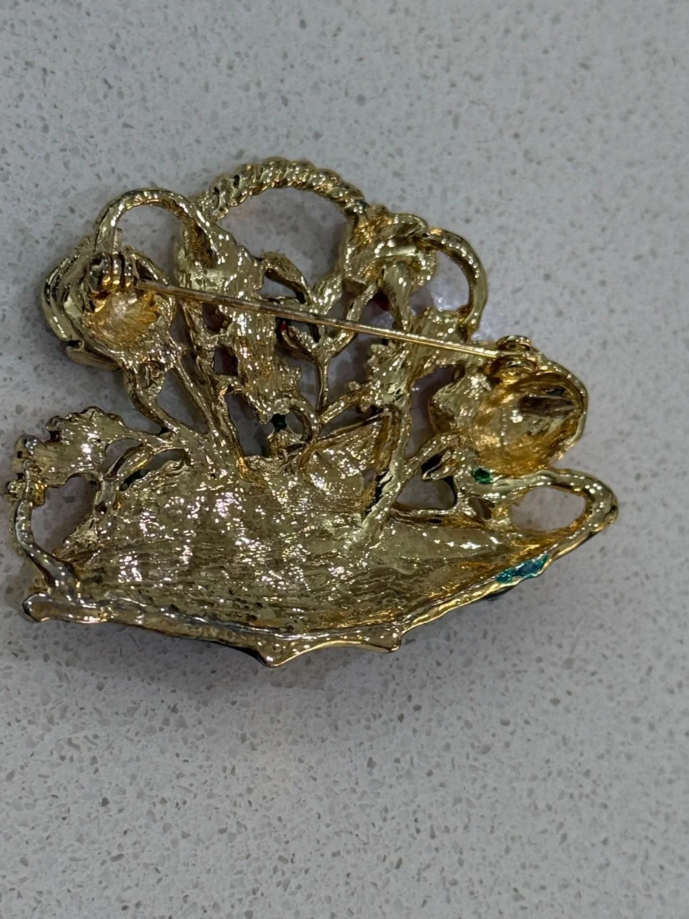 Gold-Tone Floral Fan Brooch with Red Roses and Green Leaves